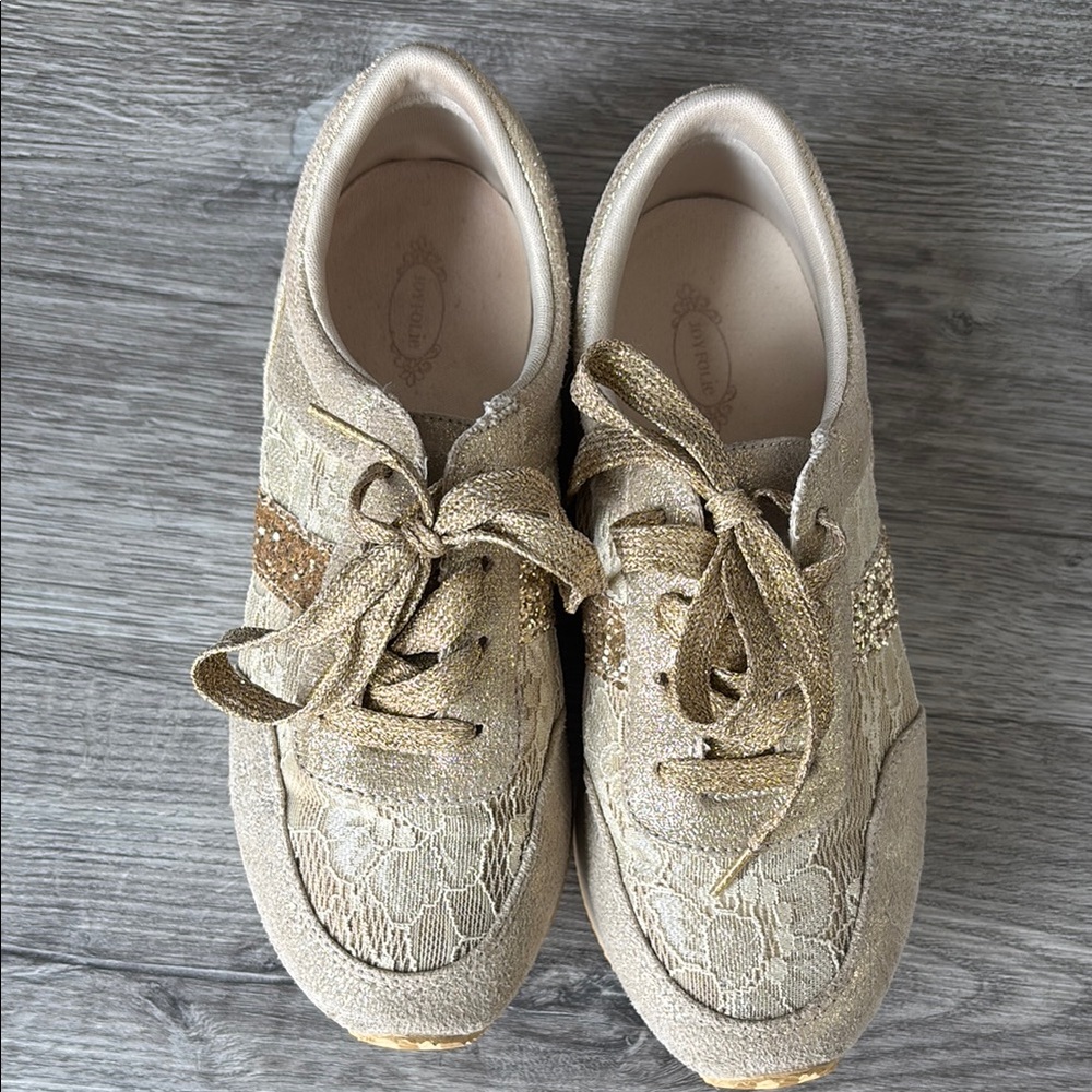 Joy Folie Elegant Gold Lace Sneakers